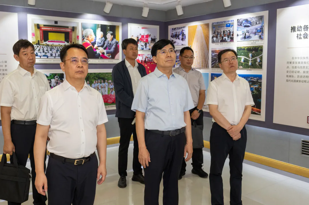 马学良调研铸牢中华民族共同体意识工作